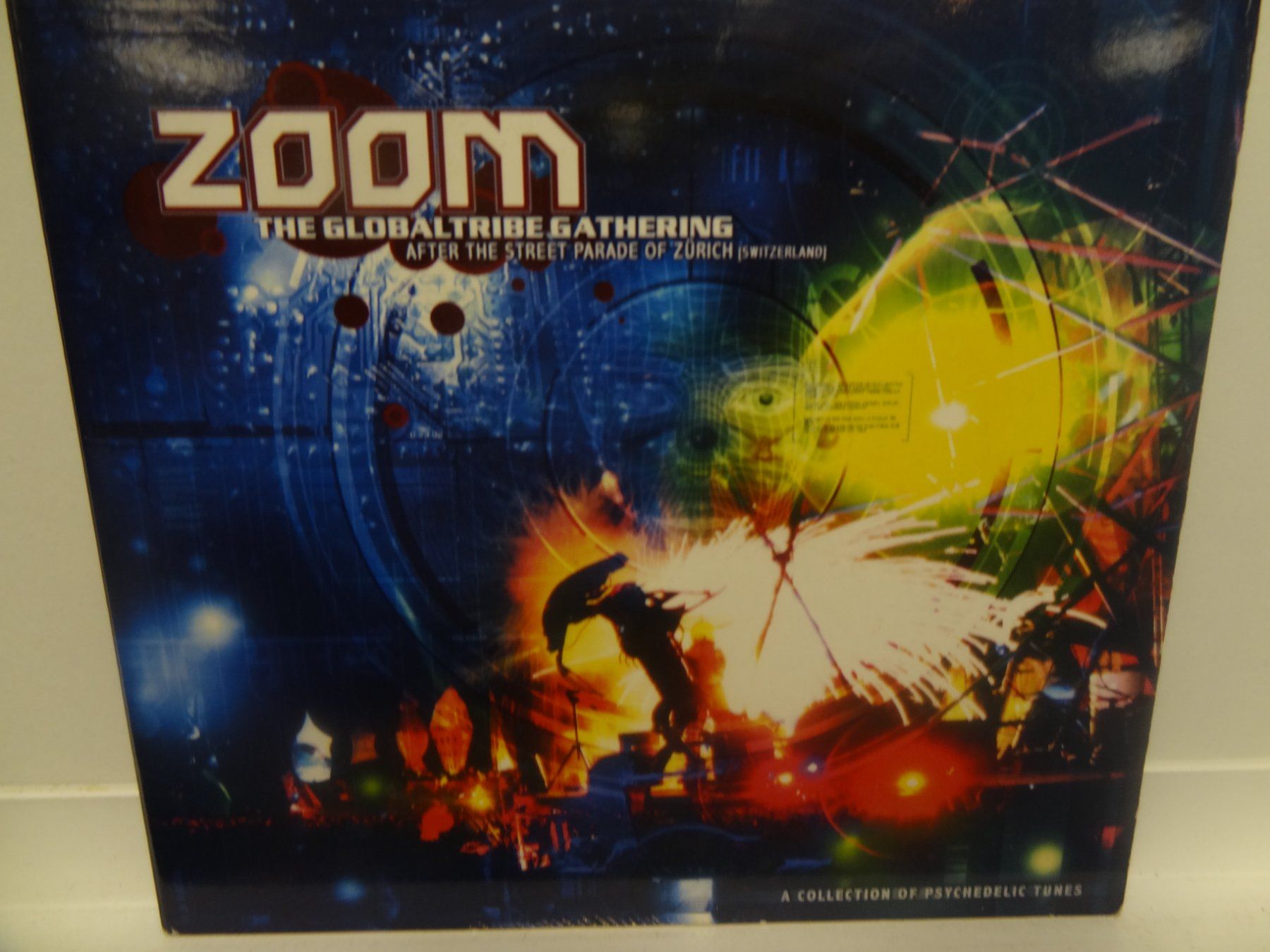 CD: Various Zoom - The Globaltribe Gathering (CD) – Usato da luzern venduto da musicandart