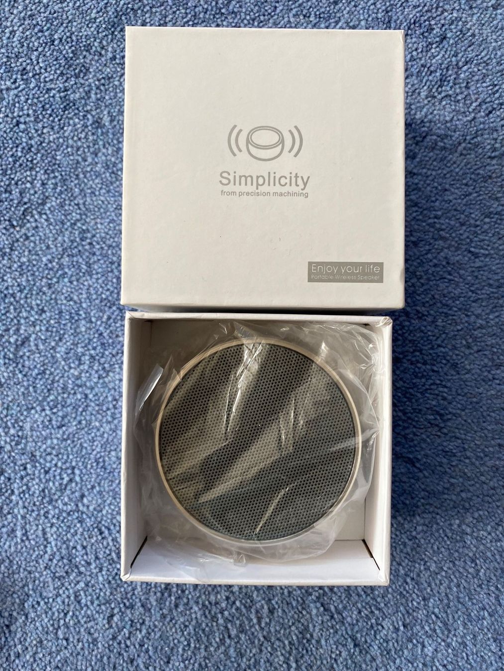 Lautsprecher: Simplicity portable wireless Speaker neu / originalverpackt – Neu und originalverpackt aus Appenzell Meistersrüte von zongabolla