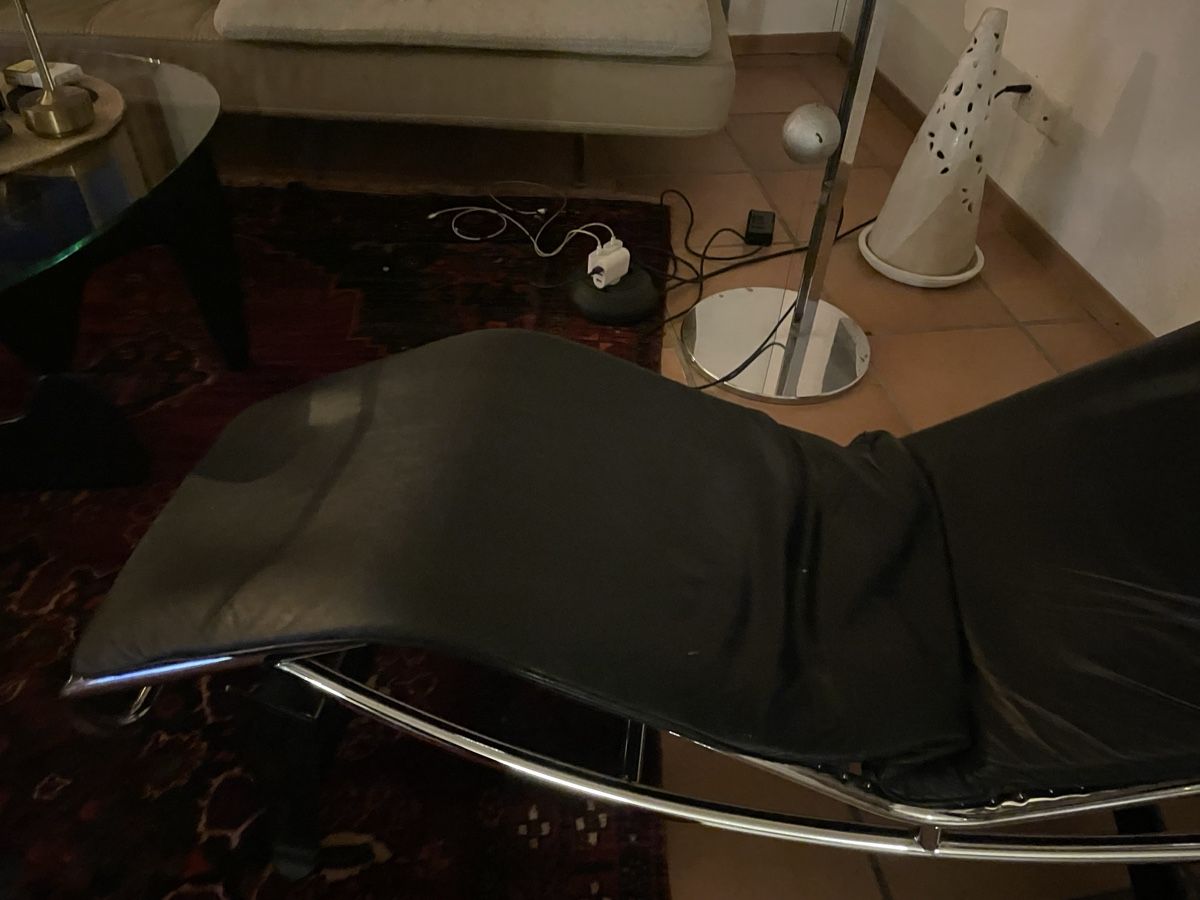 Le Corbusier Chaises longues: LC4 fauteuil  – D'occasion à Lamboing par christopheO 4