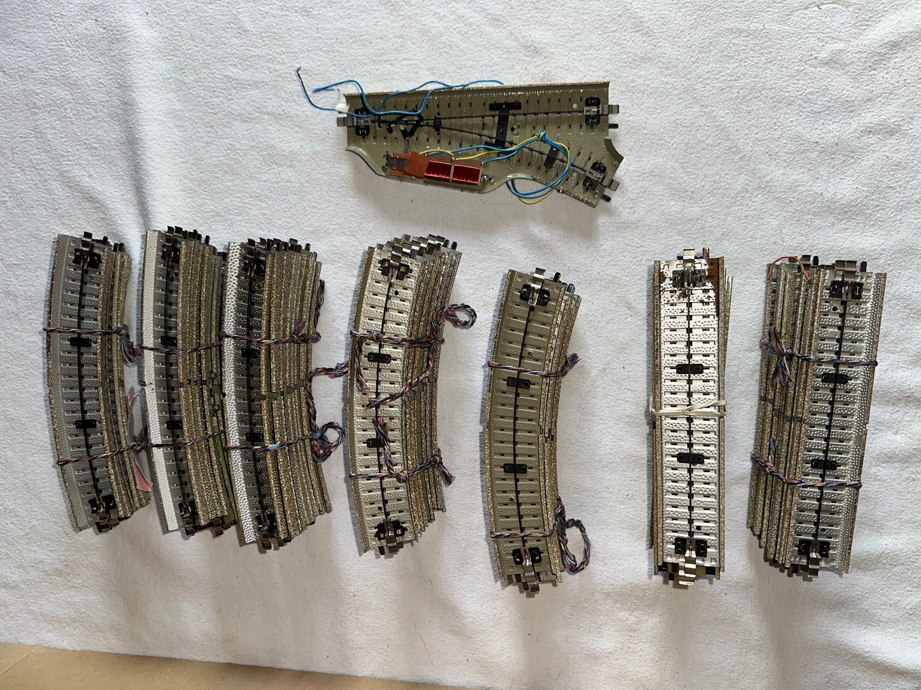 Märklin Modellini di ferrovie: Lot de 70 rails Marklin HO – Usato da Ste-Croix venduto da mjmg 3