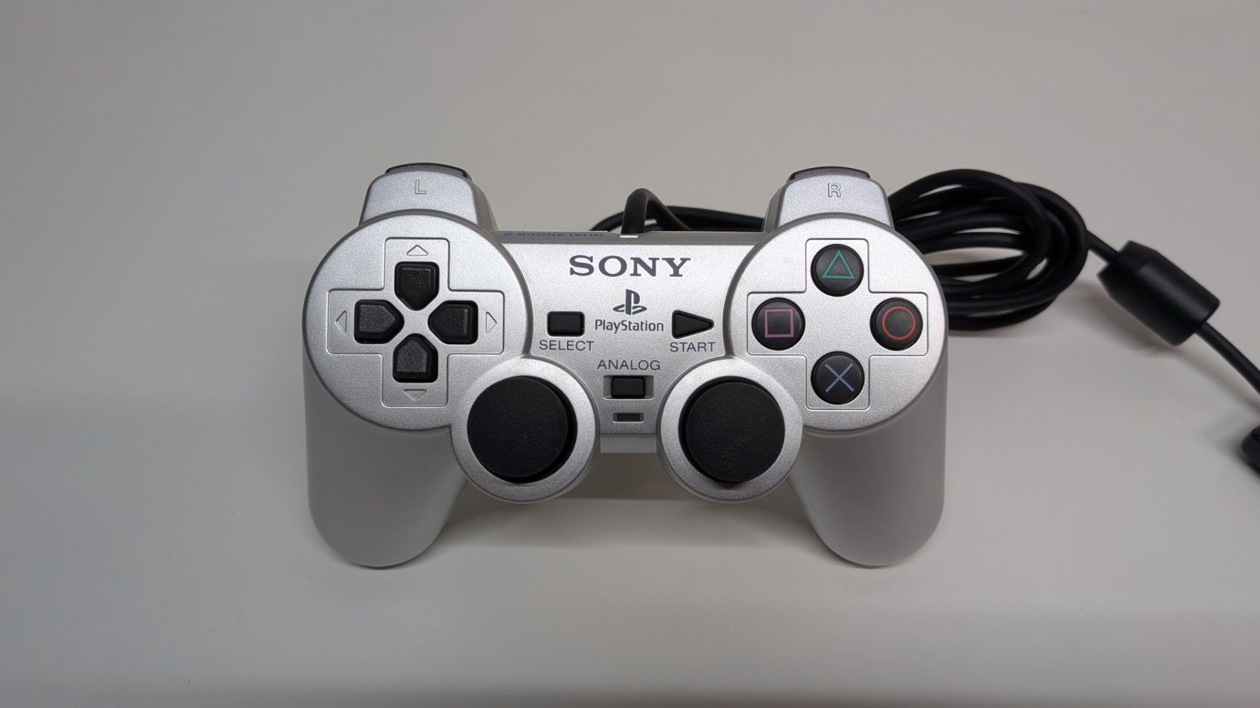 Sony Console: PlayStation 2 Fat Silver mit 2 Controller ORIGINAL – Usato da Menziken venduto da mame18 2