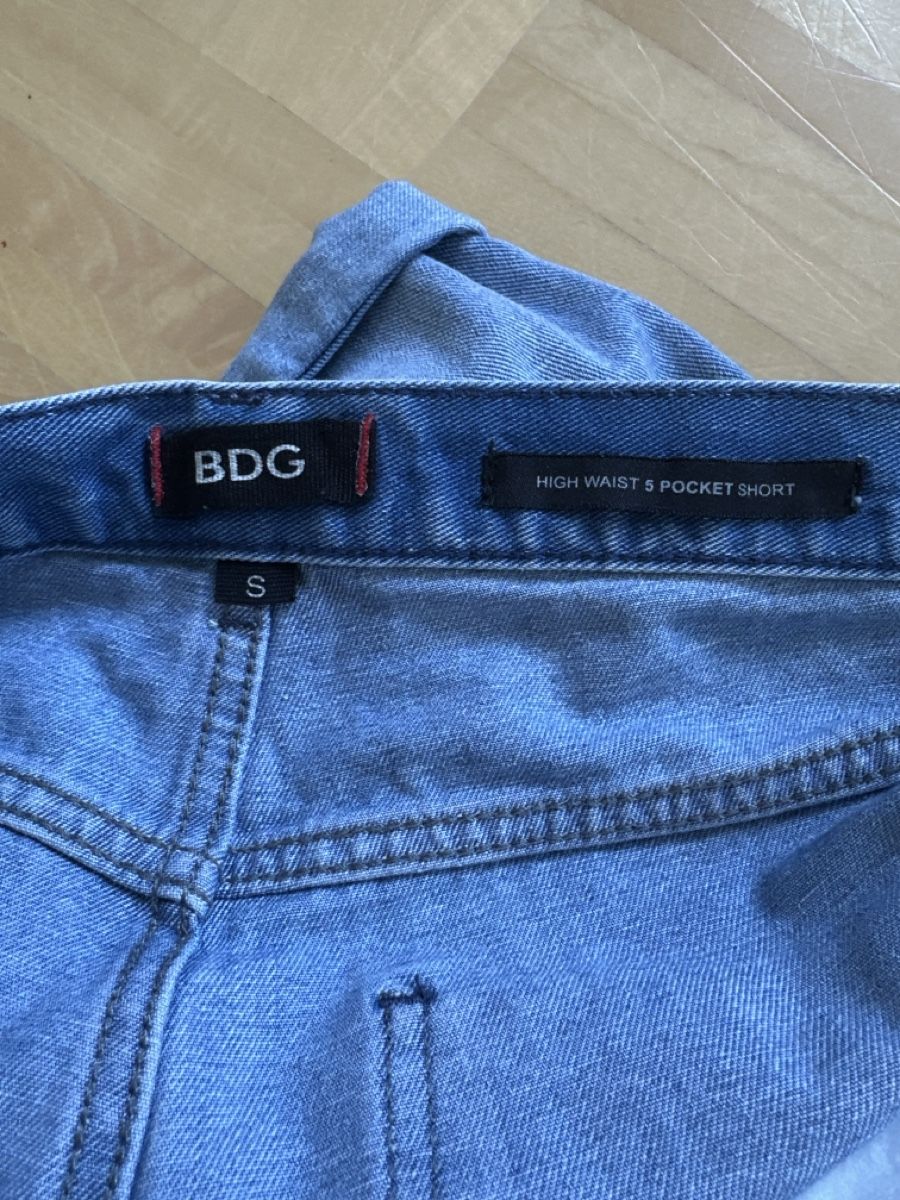 Jeans: BDG High Waist Denim Shorts Gr. S – Usato da St. Gallen venduto da Niky2609 3