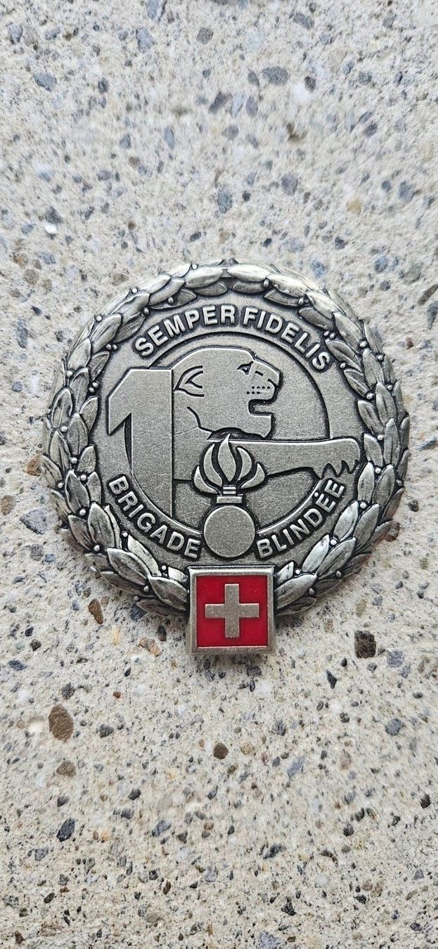 Schweizer Armee Placchette & Badge: *** Beretemblem Silber Schweizer Armee *** – Nuovo e nell'imballaggio originale da Riedholz venduto da fr_sIruP