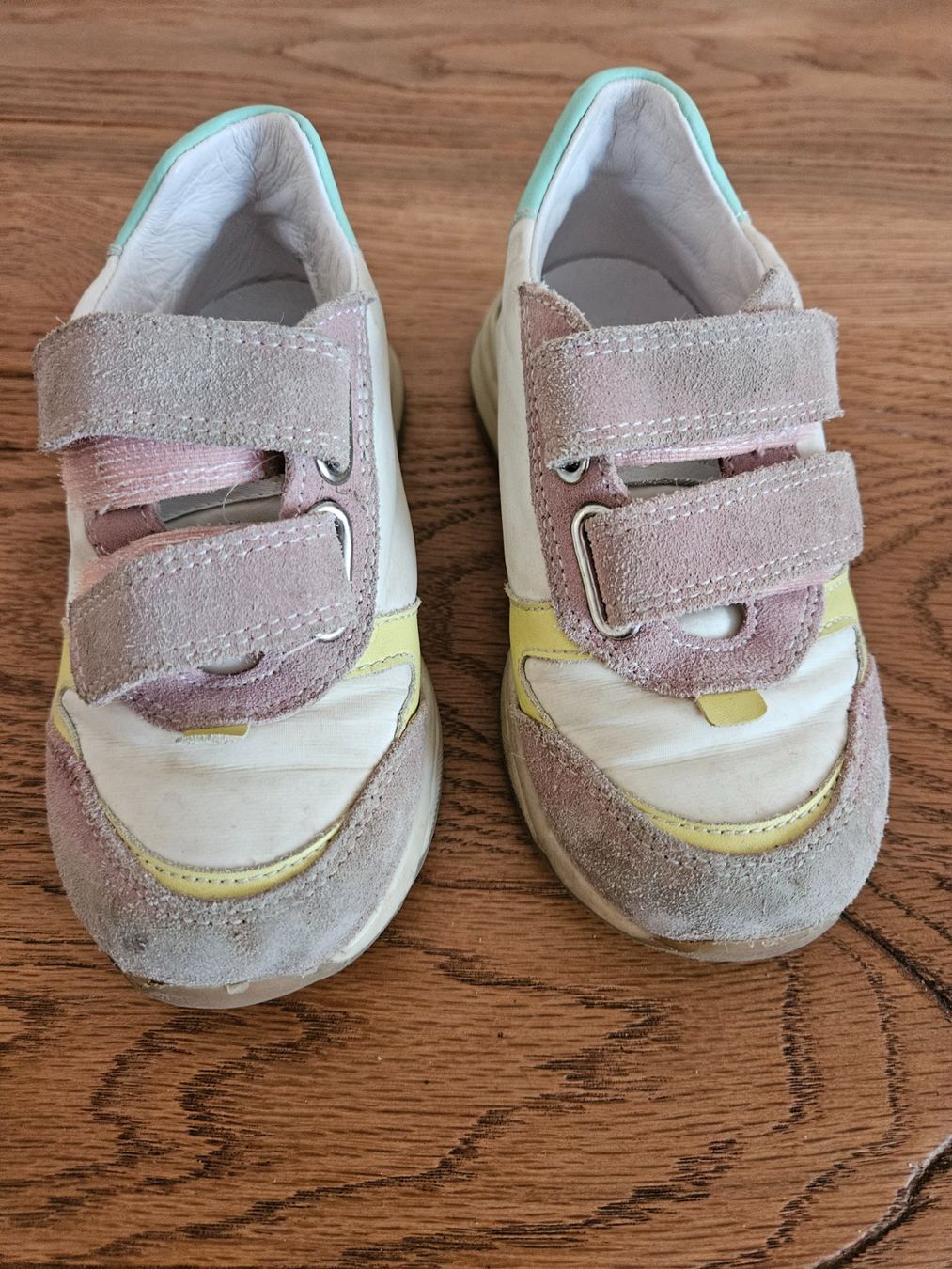 Naturino Scarpe per ragazzi: Naturino Turnschuhe Gr. 26 – Usato da Luzern venduto da Livlivliv