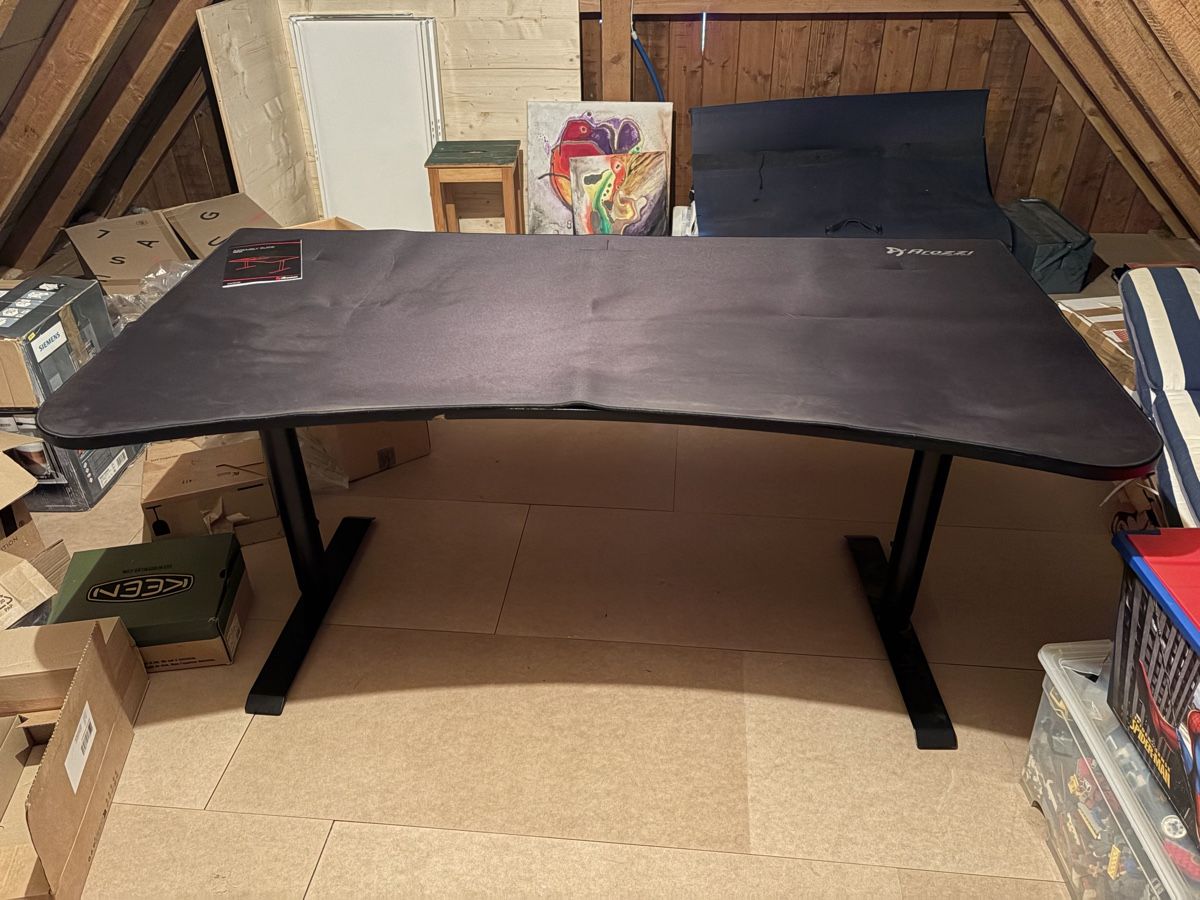 Schreibtische: Arozzi Gaming Tisch Pure Black 160x82cm – Gebraucht aus Kirchberg BE von rem_v9zt 6