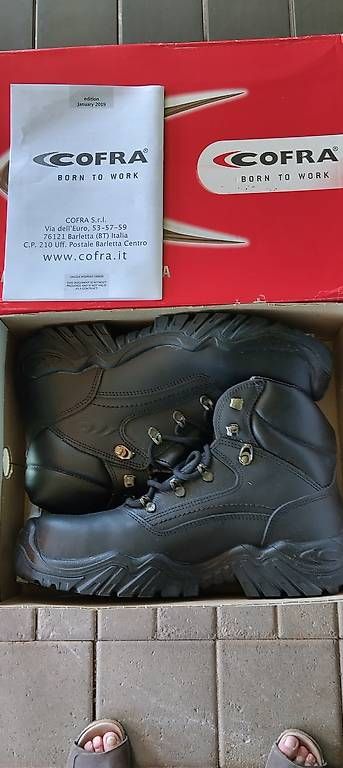 Chaussures hommes: Sicherheitsschuhe – Neuf avec emballage d'origine à Rüegsauschachen par globo7 3