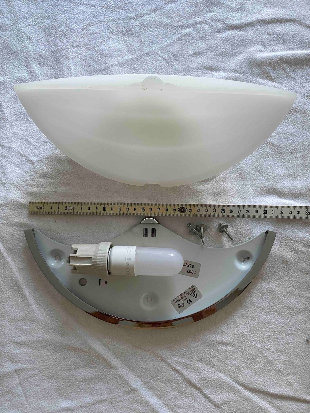 Lampen: Wandlampe Chrom/Glas halbrund – Gebraucht aus Maur von privat101 4