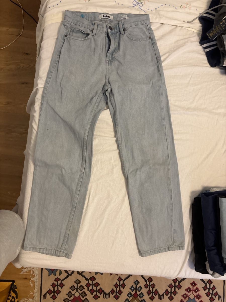 Jeans: Jeans FSBN Grösse 28/30 – Gebraucht aus Münchenstein von FlavioDe