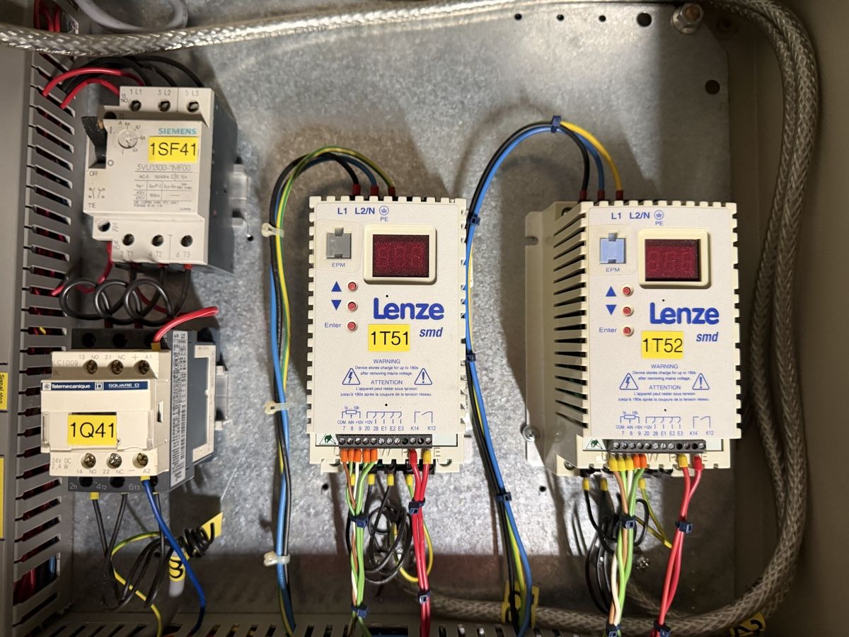 Alle Maschinen: Boîte électrique pour machine en industrie  – Gebraucht aus Chavannes-prés-Renens von Noku_1 3