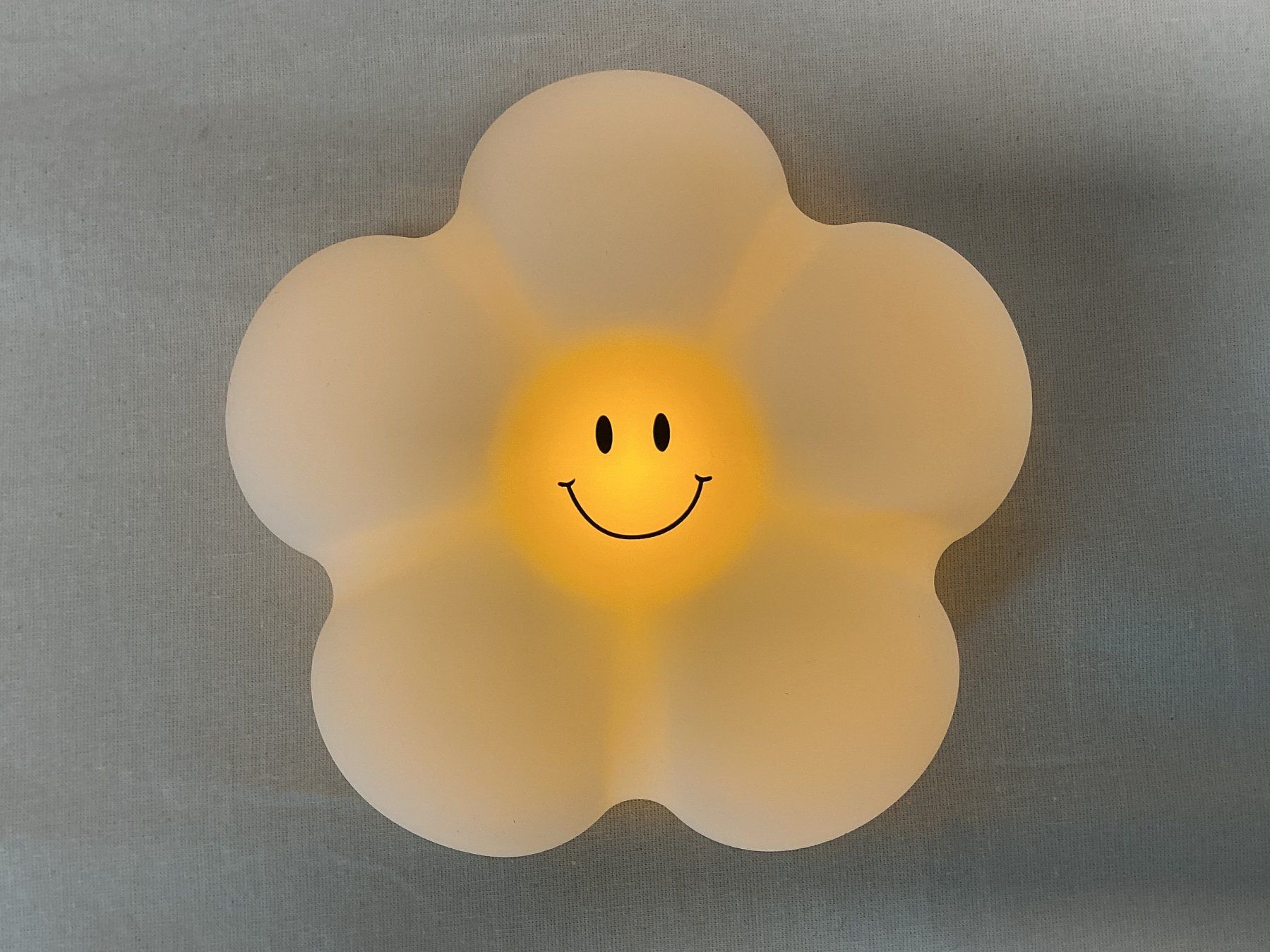 Lampen: LED Lampe Blume – Neu (gemäss Beschreibung) aus Richterswil von Restwert_Richterswil 1