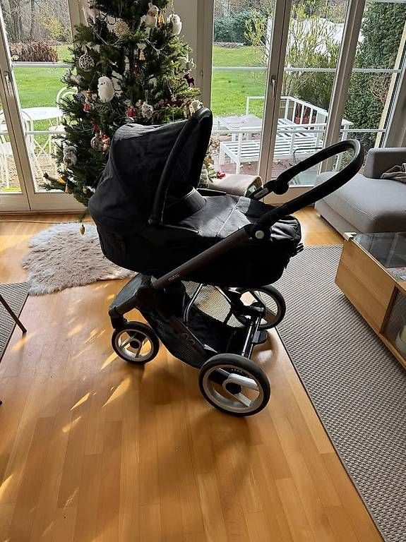 Carrozzine: Mutsy Evo ? poussette complète avec nacelle + Pebble Plus + – Usato da Grand-Lancy venduto da superstas