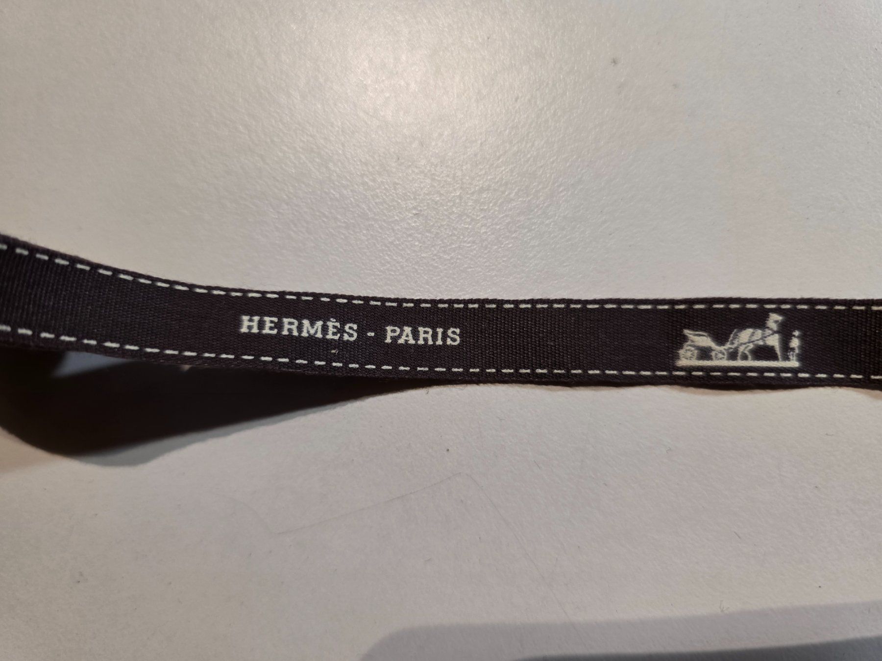 Nastri decorativi: 1 Rolle Hermès Paris Geschenk Band Bändel – Usato da Walterswil BE venduto da Lonitti 1