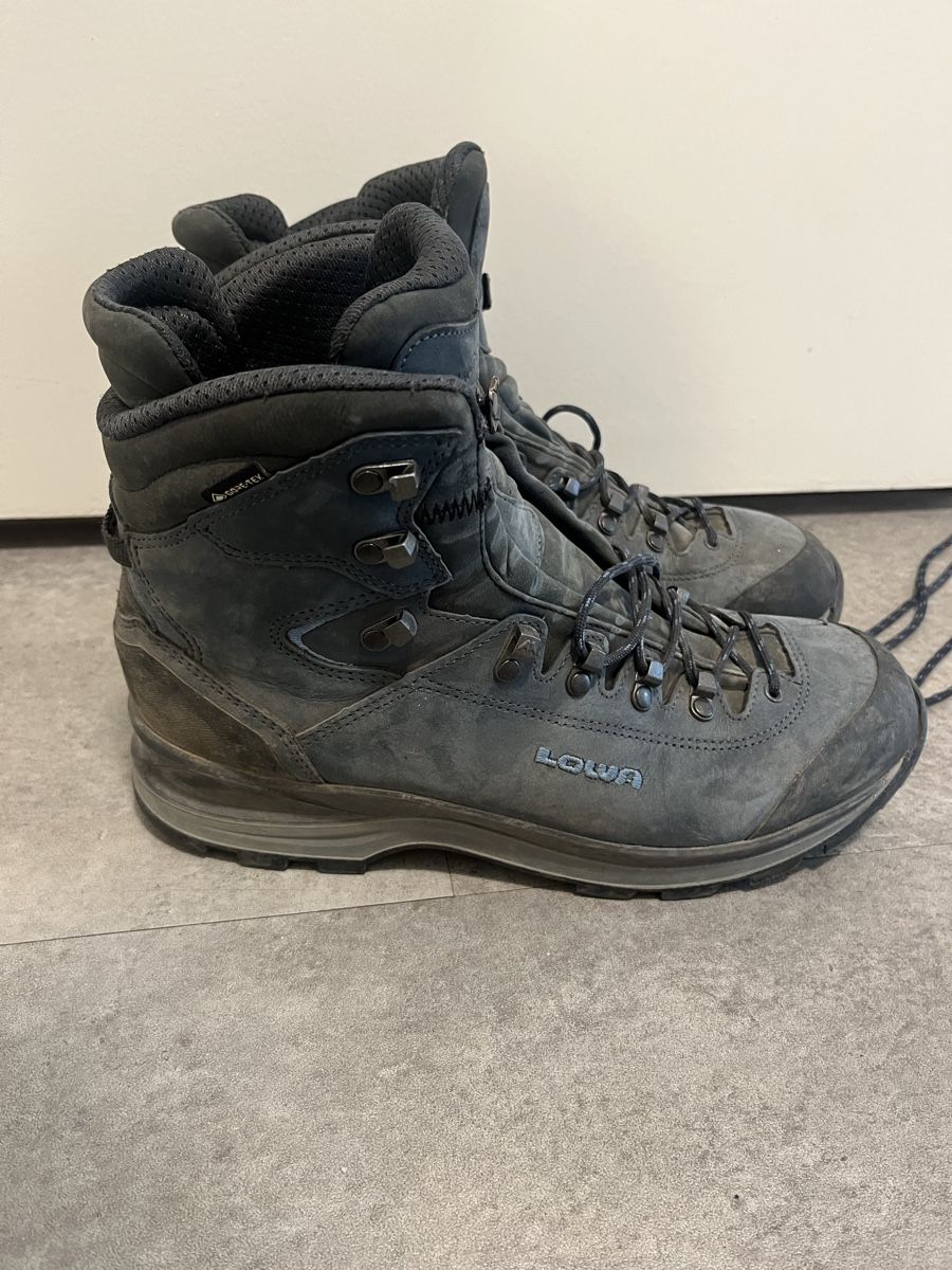 Lowa Damenschuhe: Lowa Wanderschuhe Grösse 41.5 – Gebraucht aus Bern von dan_8dwn 1