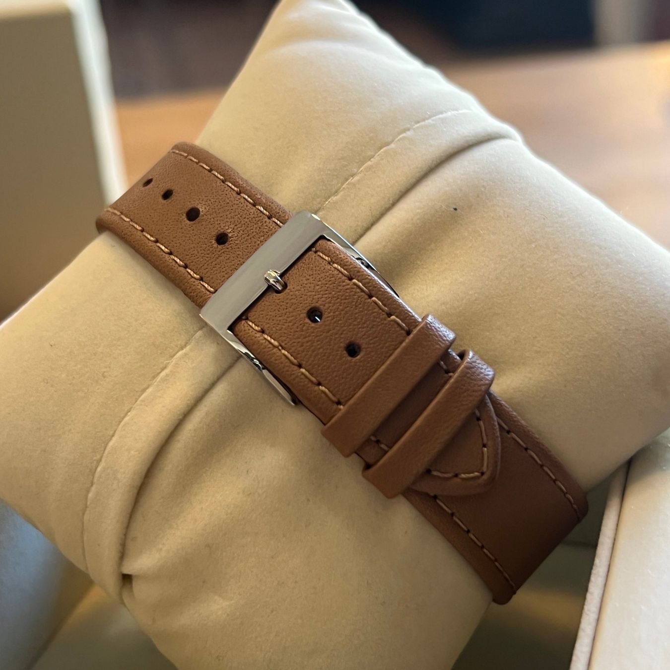 Junghans Orologi: Junghans Max Bill Handaufzug Full Set 027/3701.00 – Usato da Carouge GE venduto da Watchaser 5