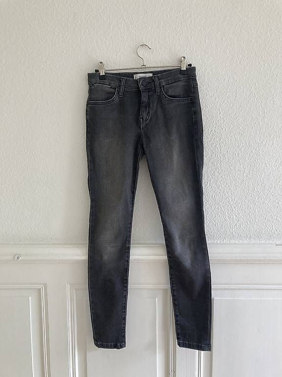 Jeans: Jeans dunkelgrau Gr. 32 MANGO – Usato da Bern venduto da tan_2rrh