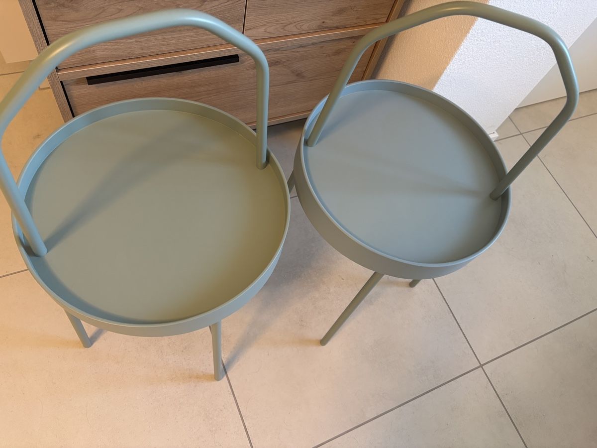 Ikea Comodini: 2 side tables IKEA BURVIK green – Usato da Egg b. Zürich venduto da jen_hm7m 1