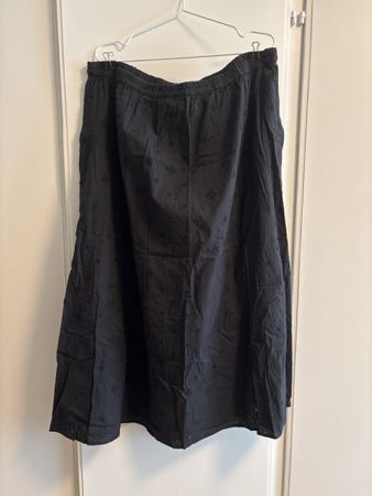Rock Disturbia, schwarz, neu, UK 20 / EU 48