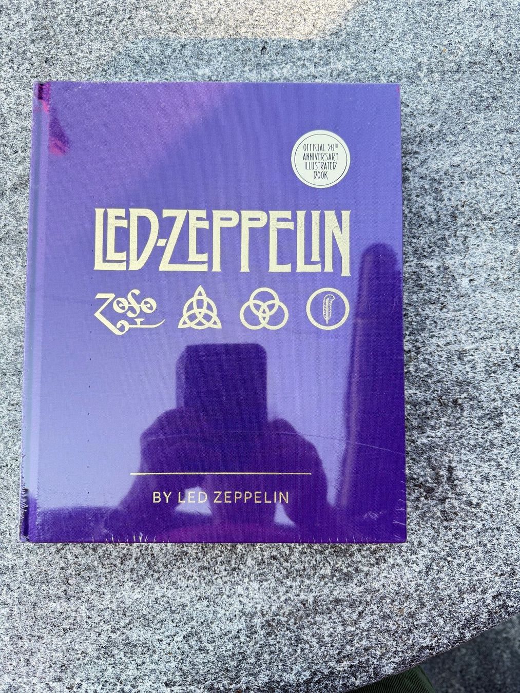 Bücher: Led Zeppelin by Led Zeppelin – Neu und originalverpackt aus Aesch BL von musashi55