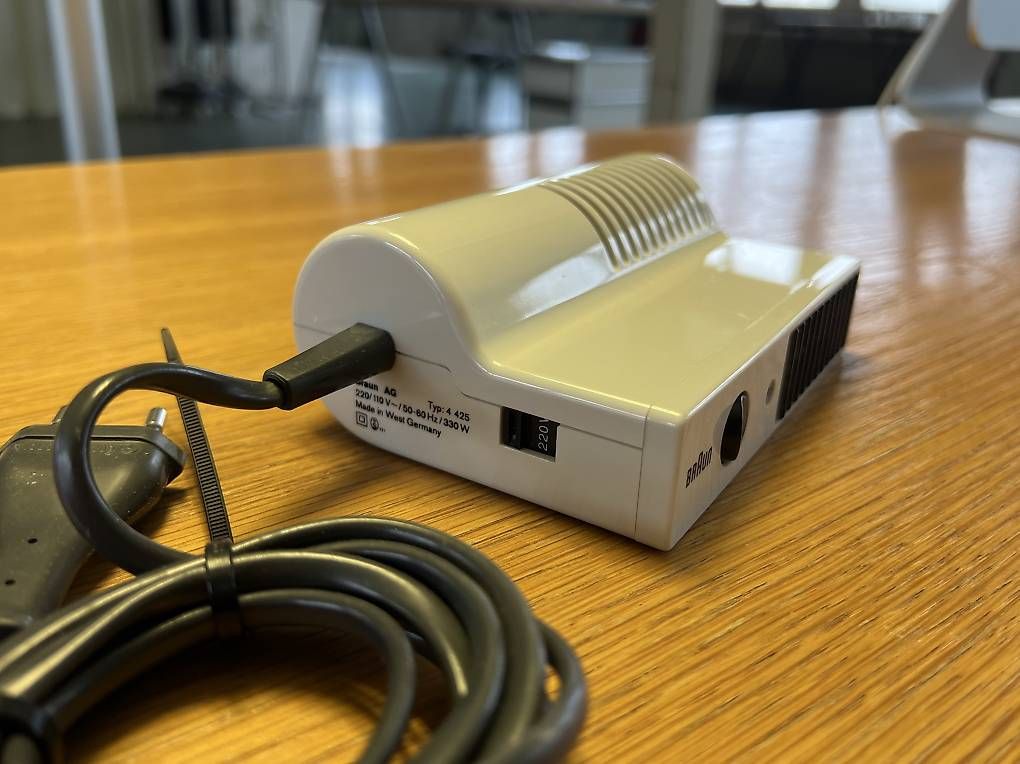 Asciugacapelli: Dieter Rams Haartrockner – Usato da Kreuzlingen venduto da polychromos 3