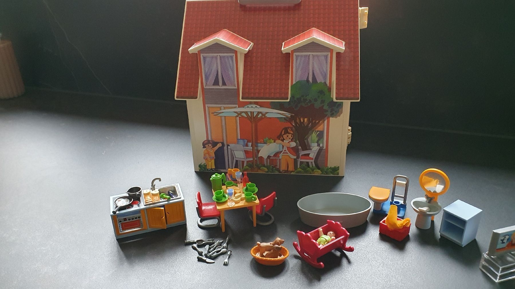 Playmobil Puppenhäuser & -möbel: Playmobil Kofferhaus – Neu (gemäss Beschreibung) aus Menziken von porsche019