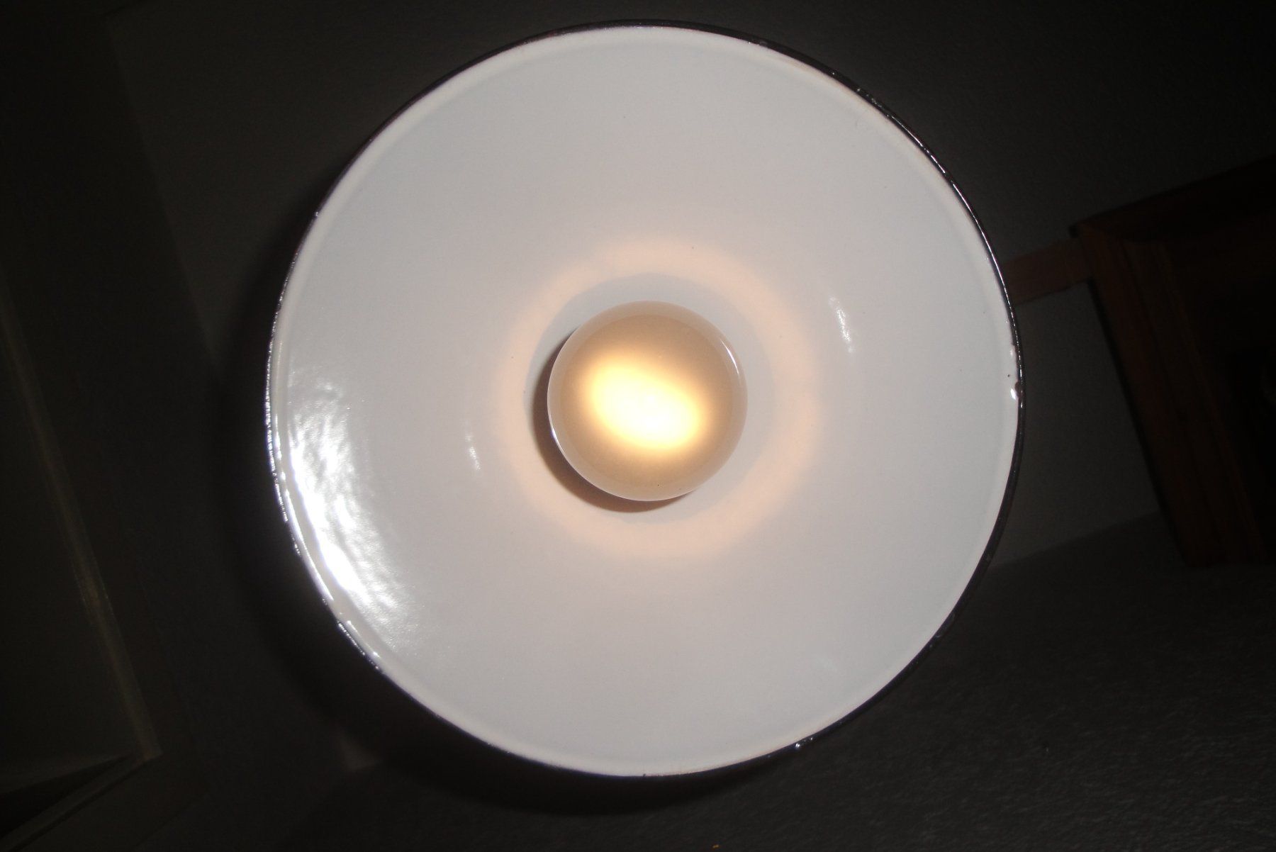 Lampade: Kellerlampe mit Emaillierter Lampensch. – Usato da Zürich venduto da Paykan 4