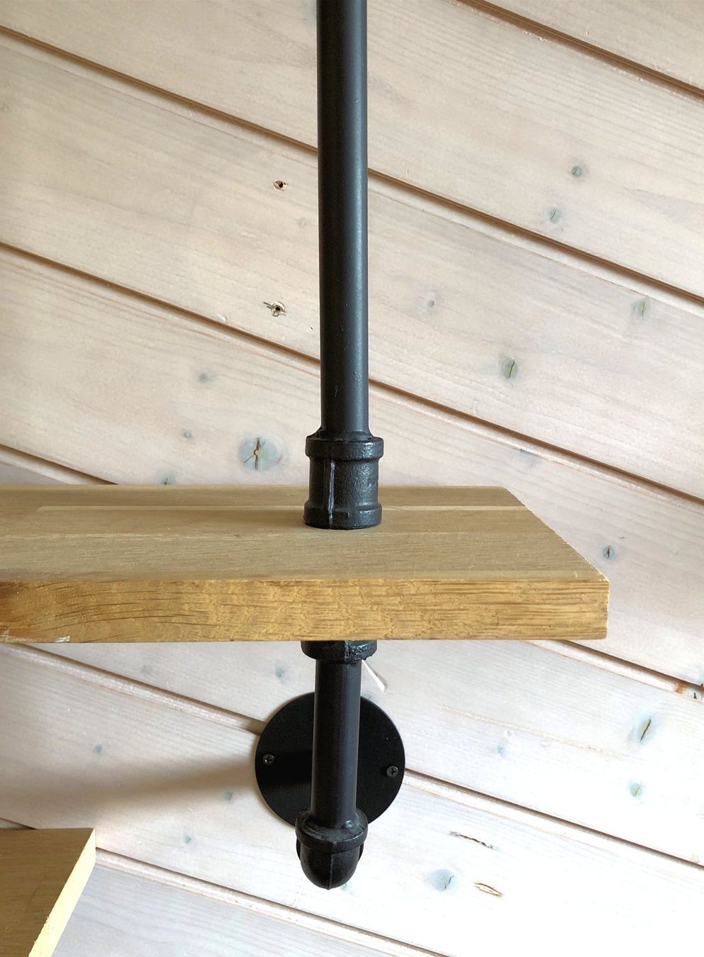 Regale: Wandregal im Industriestyle mit Eichenholzplatten – Gebraucht aus Rüti ZH von Jasna89 2