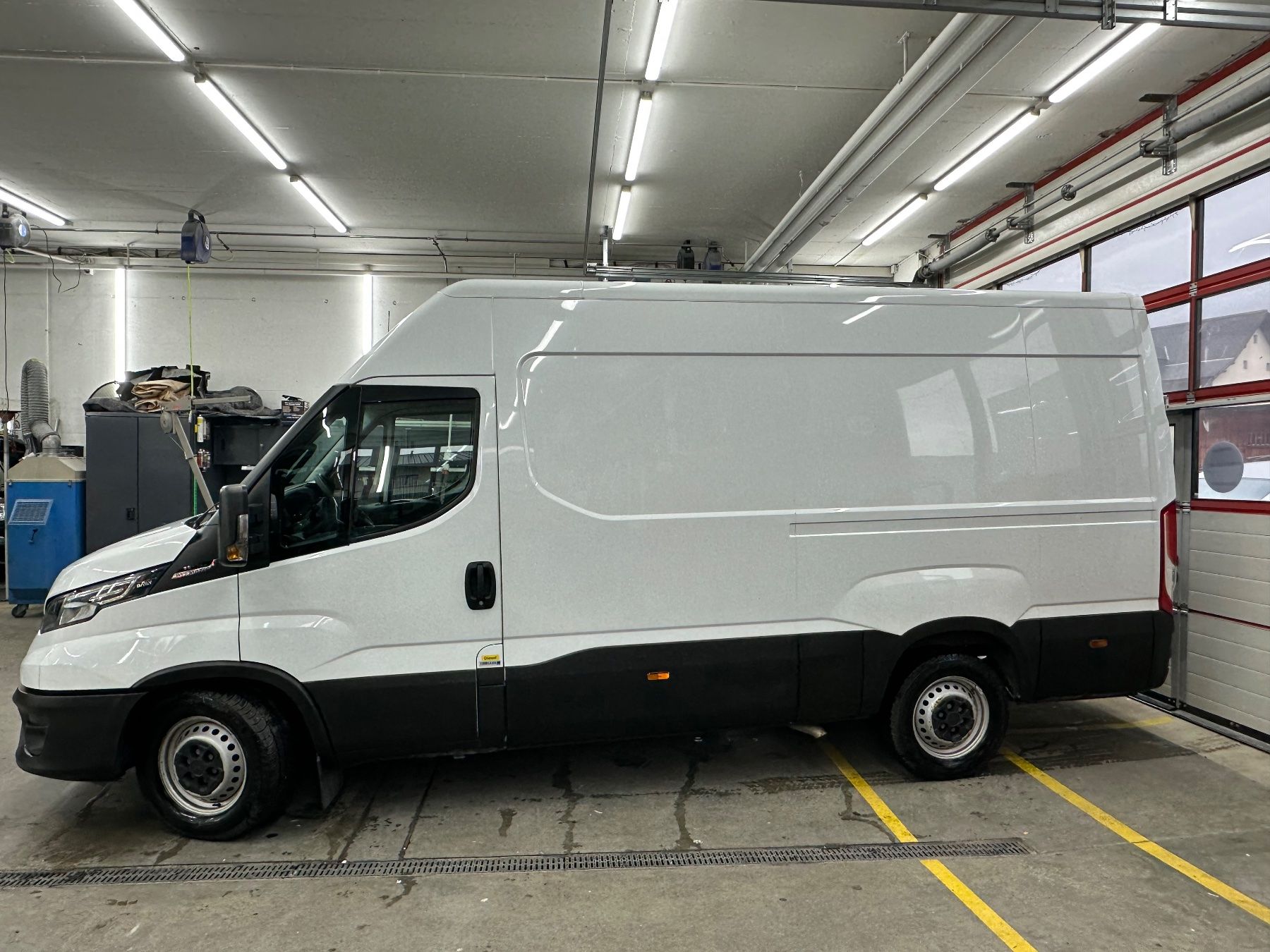 Iveco Veicoli commerciali: Iveco Daily 35S16V – Usato da Davos Wolfgang venduto da yan_r9kj 1