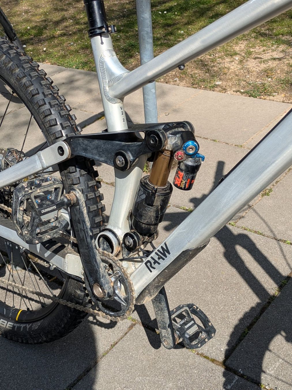 Velos: RAAW Madonna V2.2, Size L, Fox Factory, SLX, Hope Tec, Mavic – Gebraucht aus Bern von qua_yl6f 5