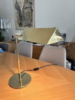 Lampe de table design vintage en laiton doré
