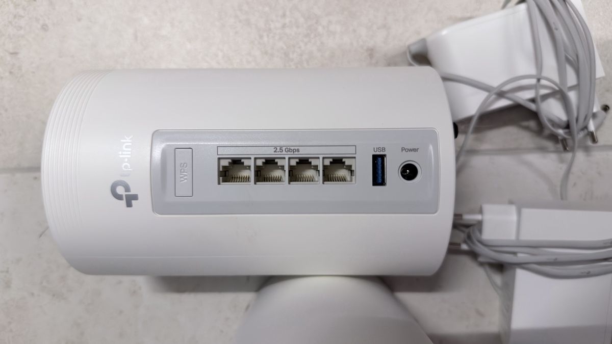TP-Link Modems & Routeurs: TP-Link Deco BE65 Mesh Wi-Fi System 3er Pack Router NEU – D'occasion à Stabio par cmarsili 1