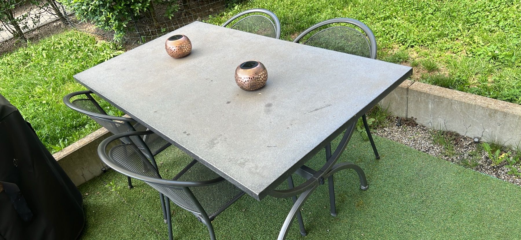 Set di tavolo e panche: Gartentisch Granitplatte Imitat inkl 4 Stühle – Usato da Erlinsbach venduto da elbea 1