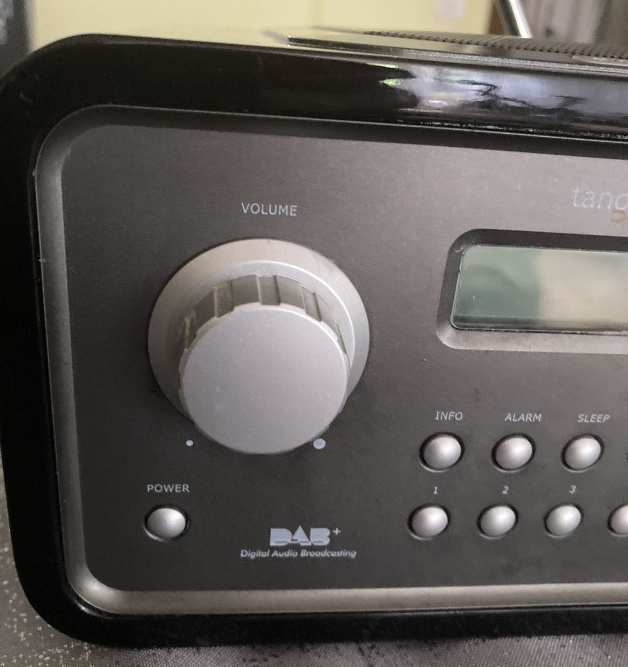 Radio: Tangent Trio DAB+ Digitalradio mit Netzteil – Usato da Tagelswangen venduto da Harubi2 2