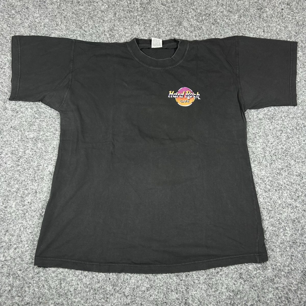 Hard Rock Cafe T-shirt: T-shirt Hard Rock Cafe Melbourne  – Usato da La Sagne NE venduto da Matlasape 1
