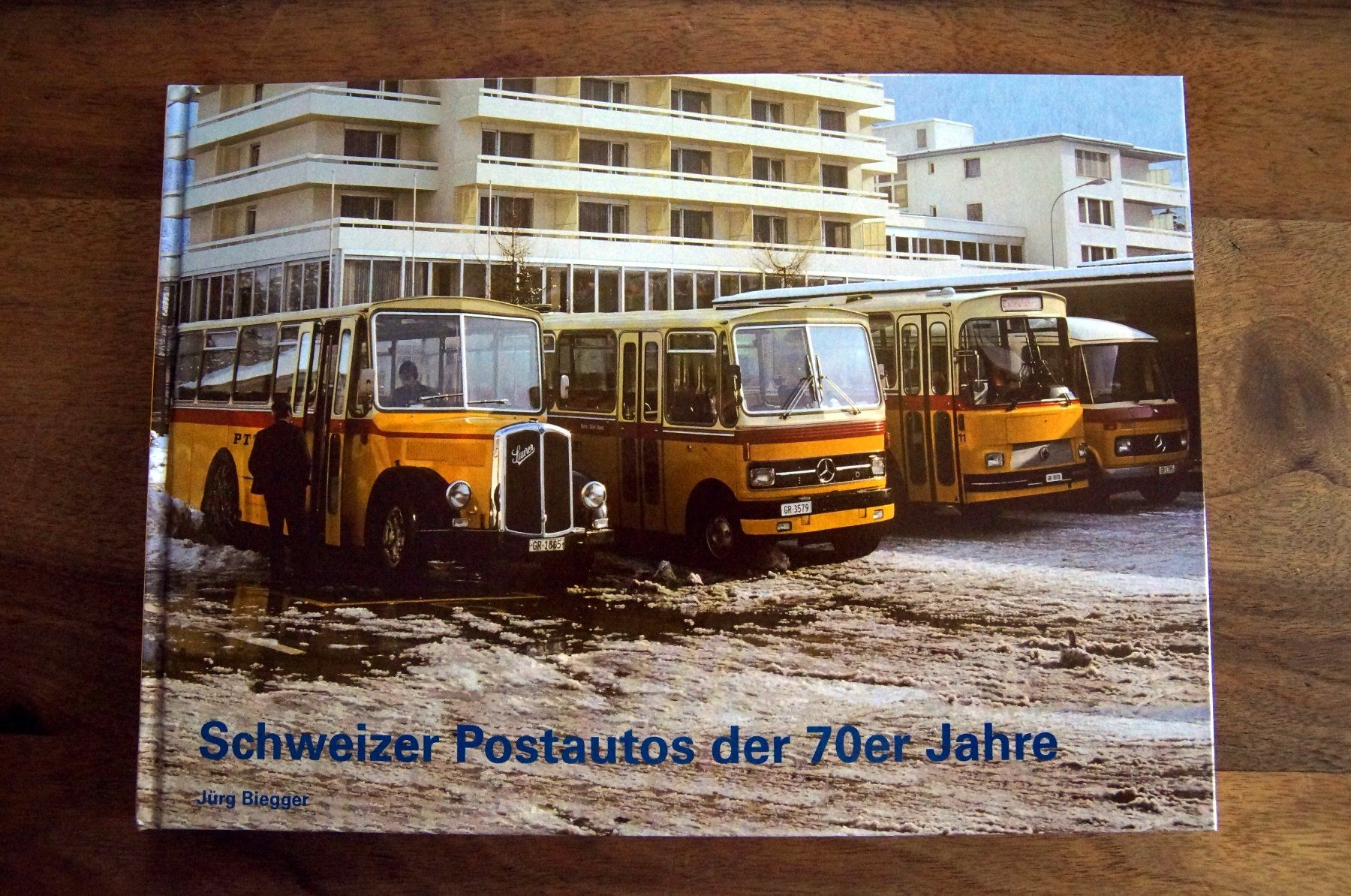 Libri: Schweizer Postautos der 70er Jahre - Jürg Biegger – Nuovo e nell'imballaggio originale da Schönenwerd venduto da Steidi