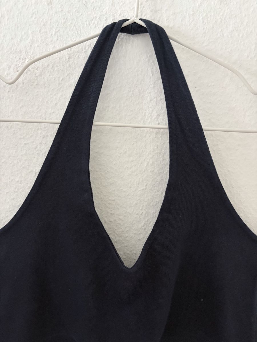Brandy Melville Tops: Dunkelblaues Neckholder-Top – Gebraucht aus Ettingen von ale_q6zz 1