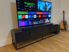 Black TV Side board / meuble TV in impeccable condition