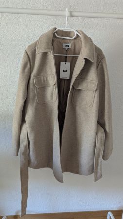 Neue Jacke von WE Gr. XL beige mit Gürtel, ungetragen