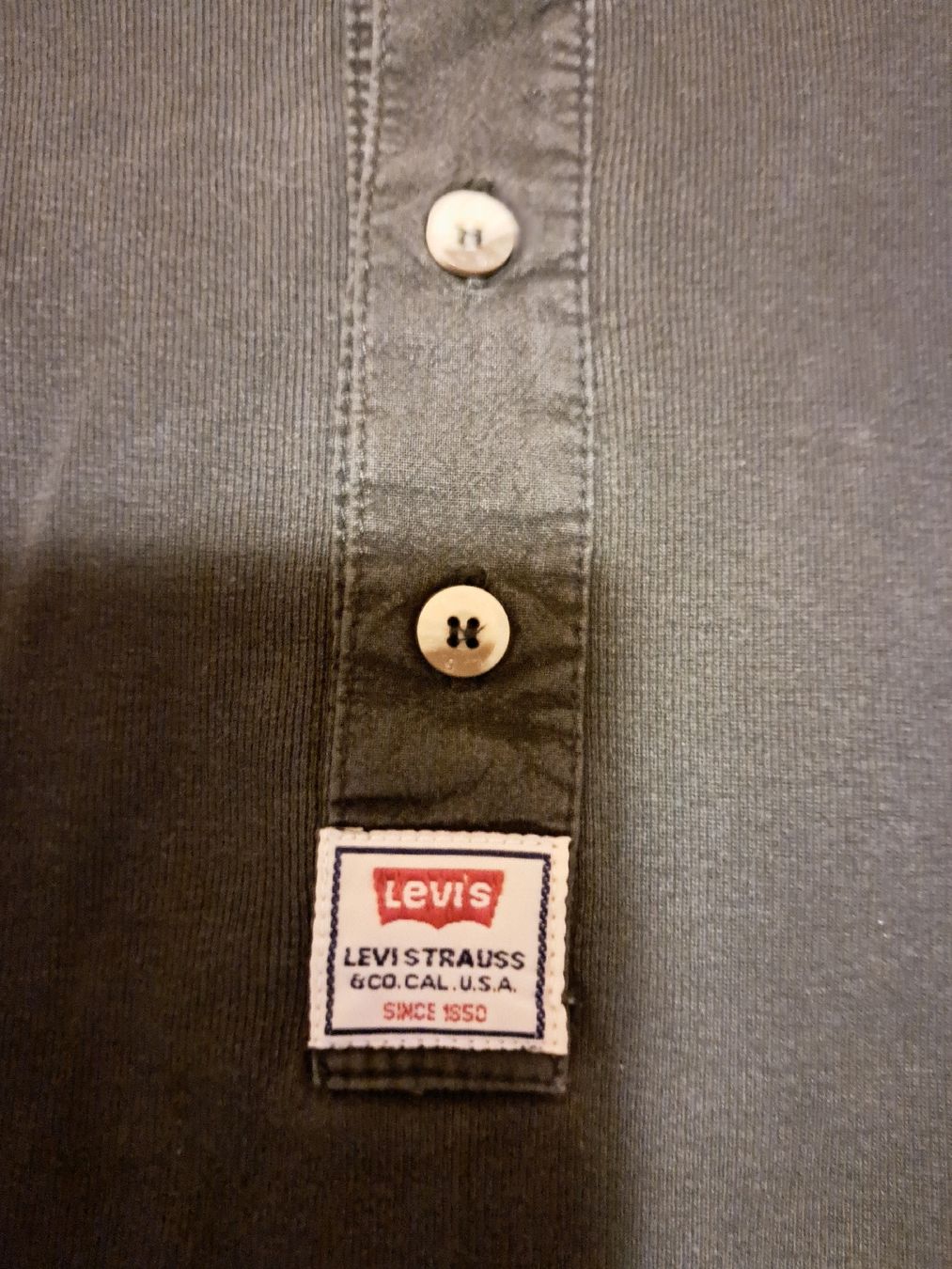 Levi's T-Shirts: Levis Shirt – Gebraucht aus Triesenberg von Anastasia26 2