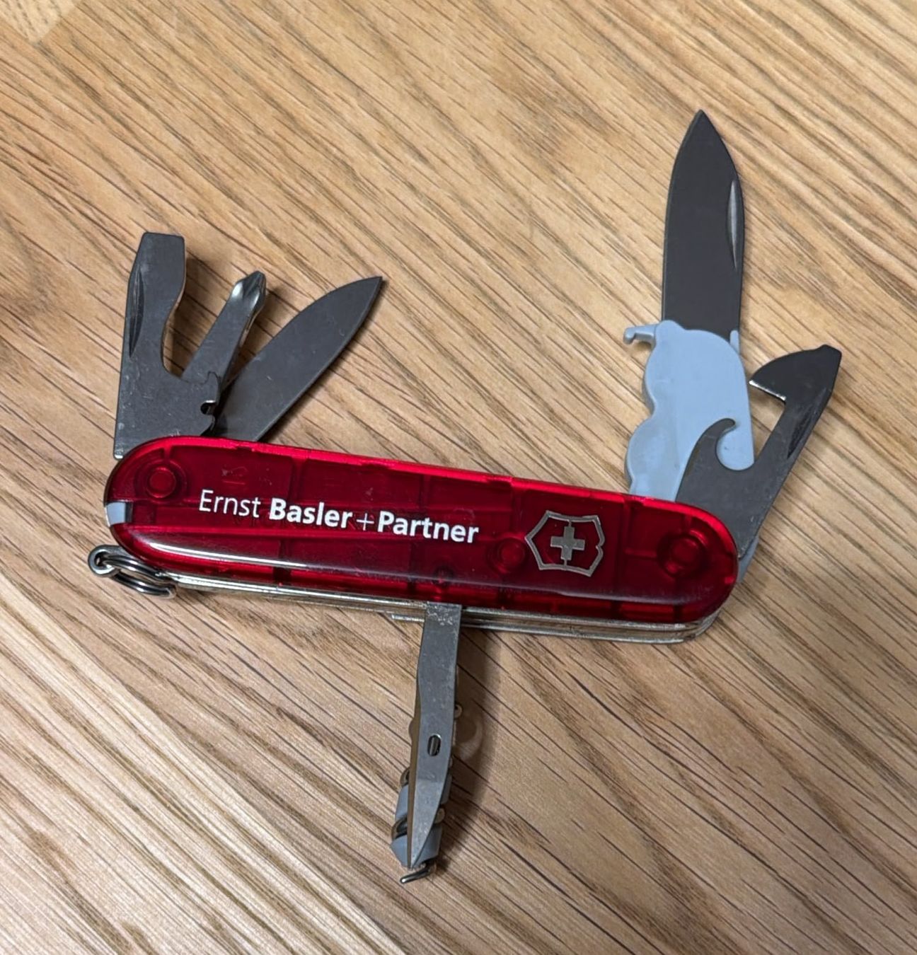 Victorinox Taschenmesser: VICTORINOX SACKMESSER ERNST BASLER+PARTNER – Gebraucht aus Zürich von Frei-Occasionen 2
