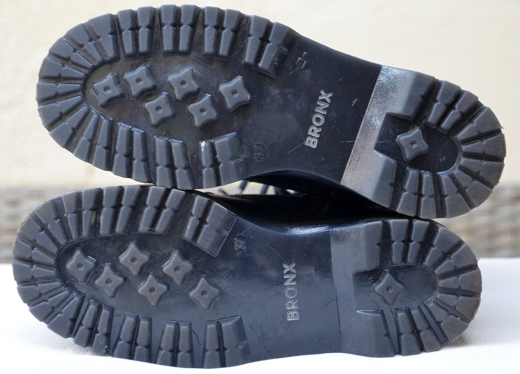Scarpe da donna: Boots Bronx bottes .37 – Usato da Collonges venduto da arashee 8
