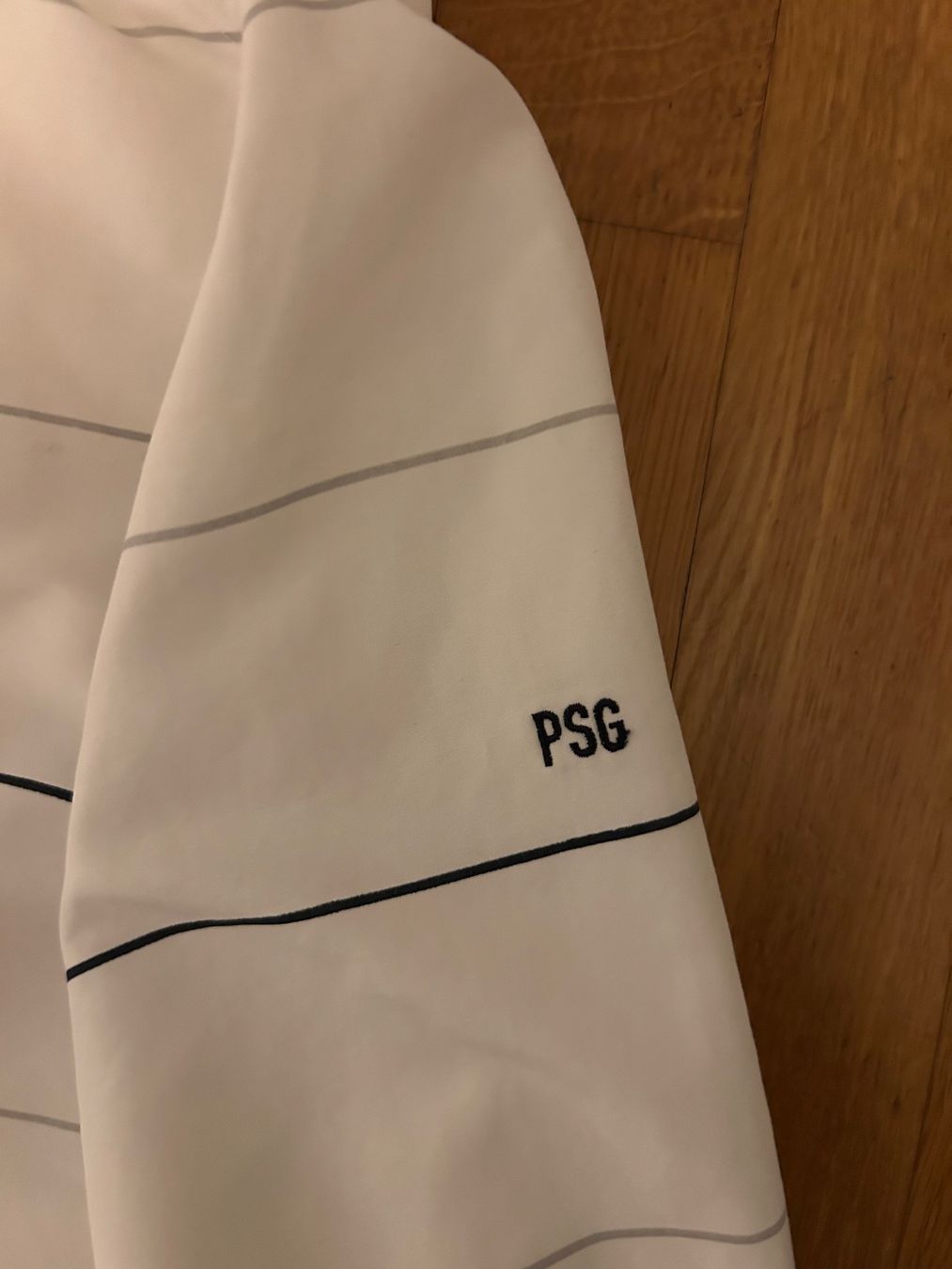 Nike Anzüge: WHITE/NAVY PSG NIKE TRACKSUIT - 2000S - M – Gebraucht aus Zürich von lin_s5j6 5