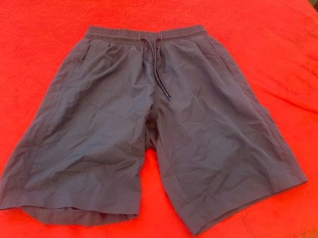 Junge Badehose XS schwarz