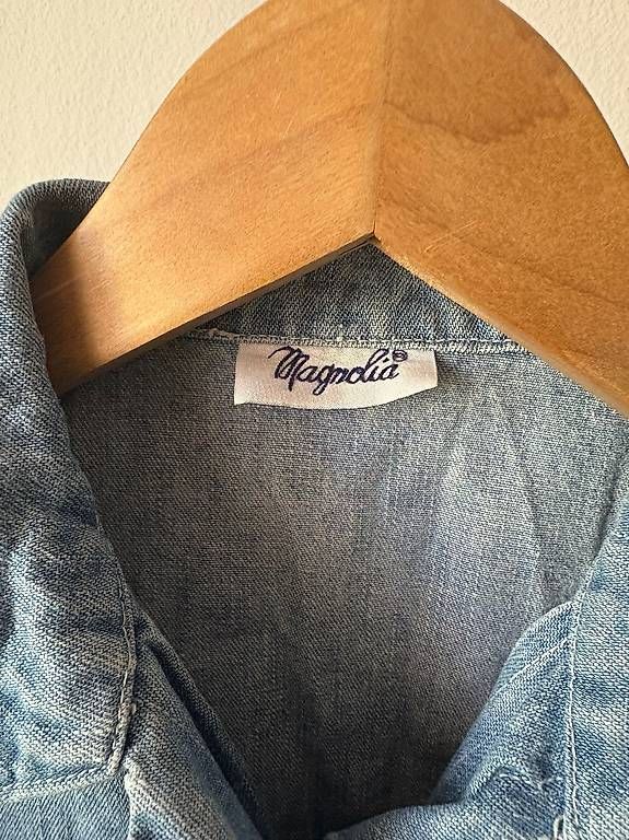Kleider: Light blue denim dress with button-up front and pockets  – Gebraucht aus Birsfelden von Vic_toria 1