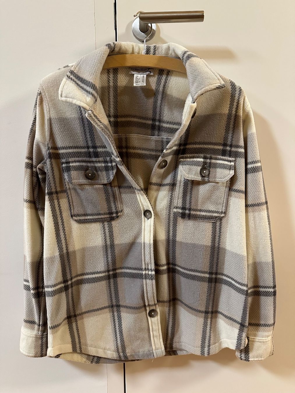 Jacken: Fleecejacke, champagner-steingrau-kariert – Neu (gemäss Beschreibung) aus Zuoz von nina.ma