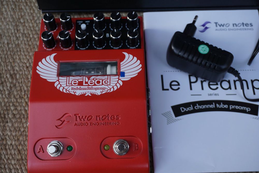 Two Notes Le Lead 2channel HiGain Tube Preamp Pedal Kaufen auf Ricardo