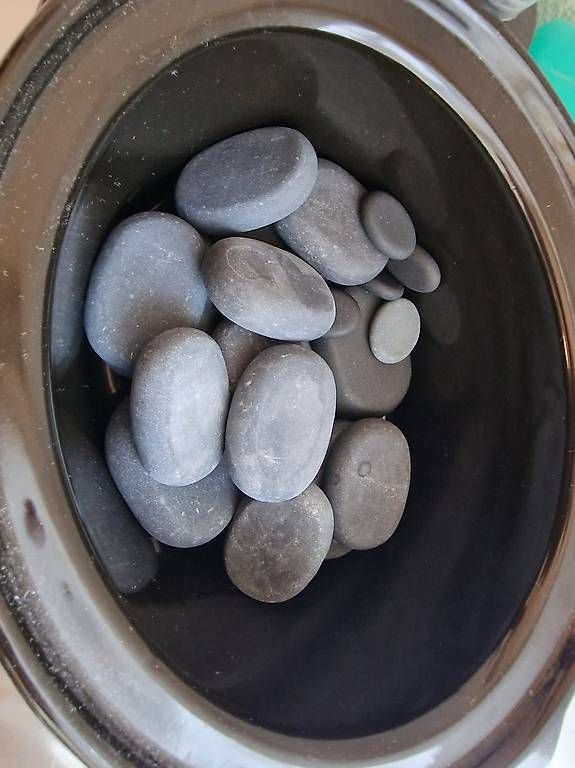 Massagegeräte: Hot-Stone Heizgerät inklusive Steinen – Gebraucht aus Sumiswald von lexota 1