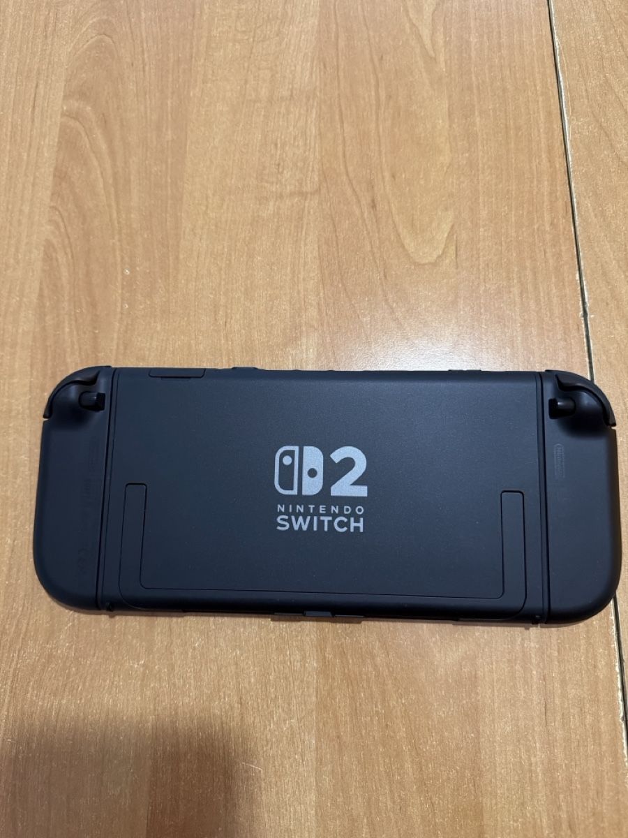 Nintendo Console: Nintendo Switch 2 zu verkaufen mit 2 Spielen – Usato da Lotzwil venduto da sel_2y8q 1