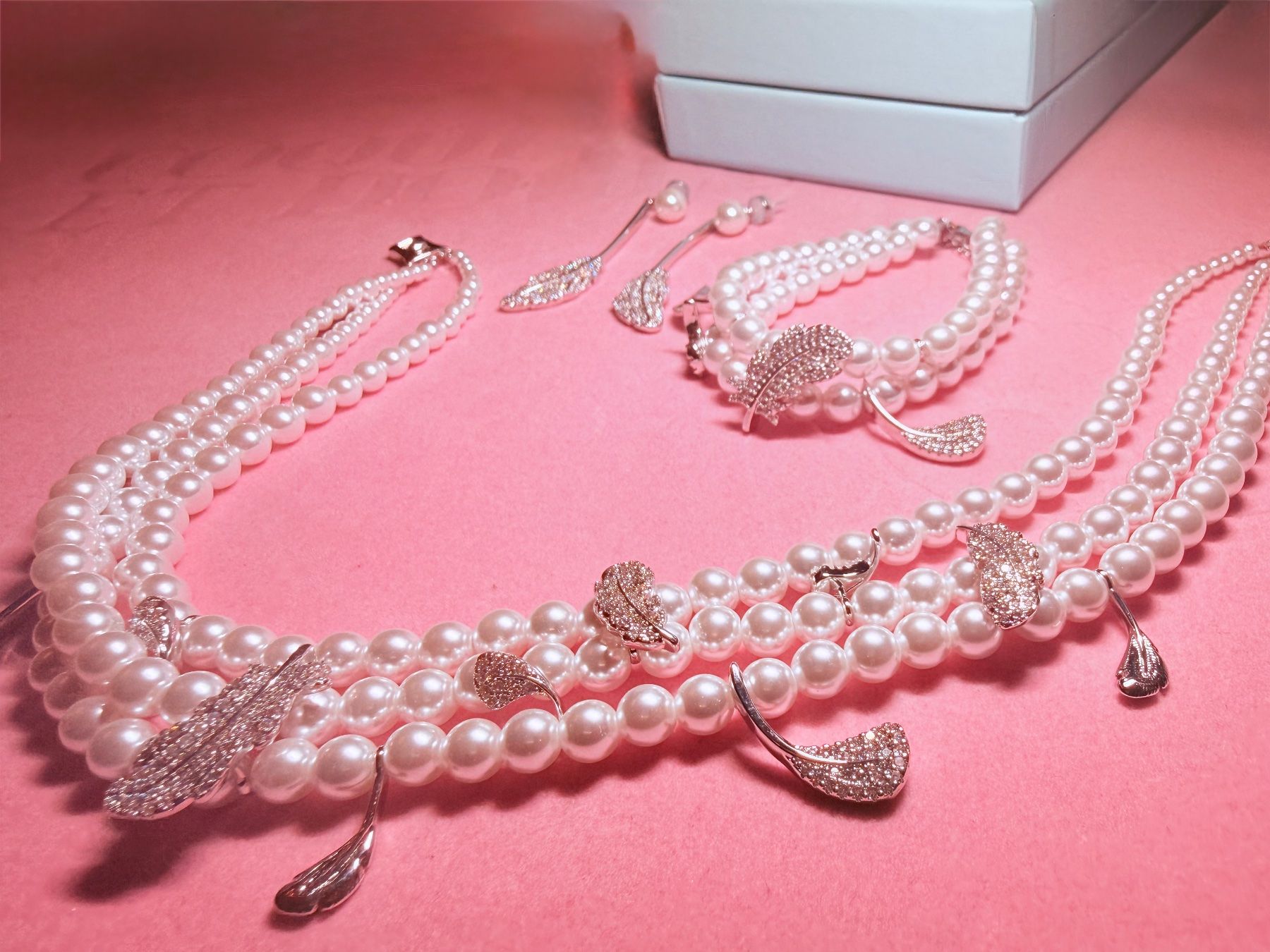 Autres bijoux: Parure Swanlight Élégance – Neuf avec emballage d'origine à St-Maurice par Sandrinette123 1