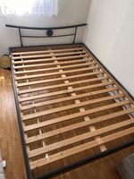 Bett mit Lattenrost, 140x200cm