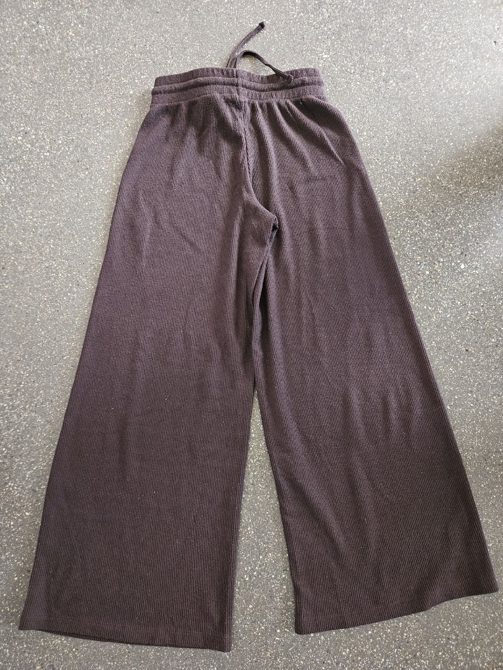 H&M Pantalons: H&M Basic Hose, Grösse XXS, weites Bein Braun – Neuf (Voir description) à Anwil par tamoos 2